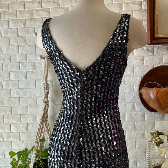 Vintage 1990s Climax by David Howard Body Contour Sequin Sleeveless Gown - Picture 12 of 15